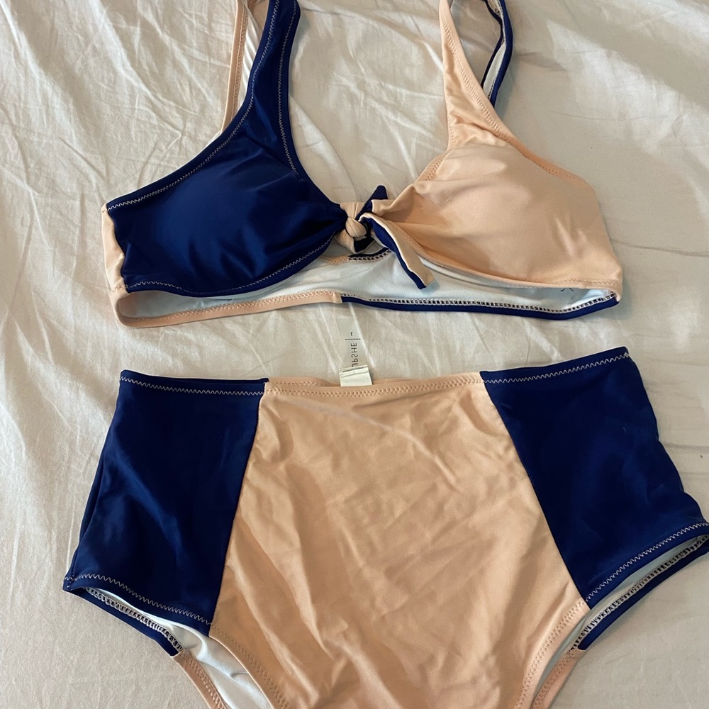High Wasted Cupshe Swimsuit Set (SIZE L)